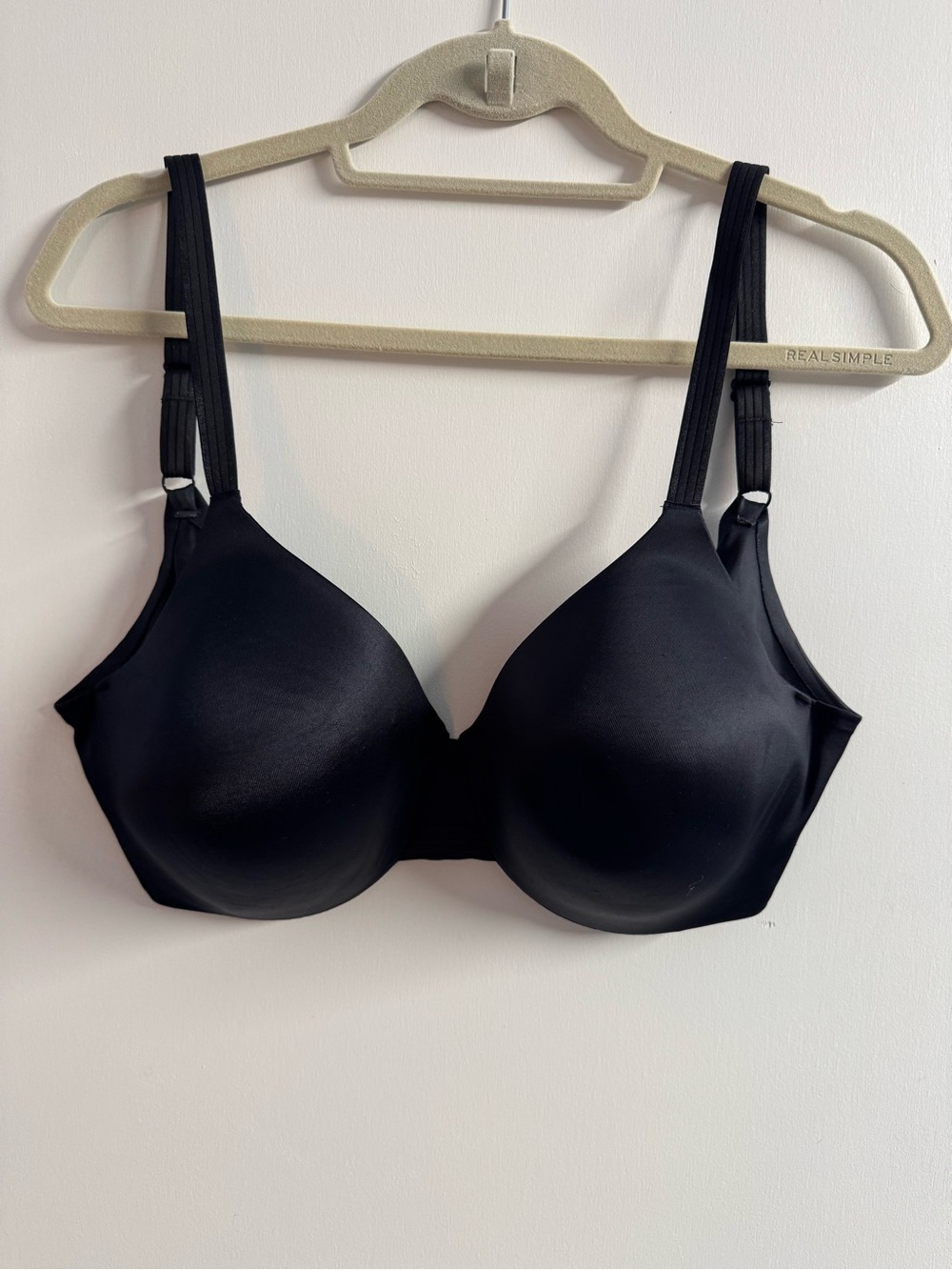 Black Bali Bra 38D Full-Coverage Bra